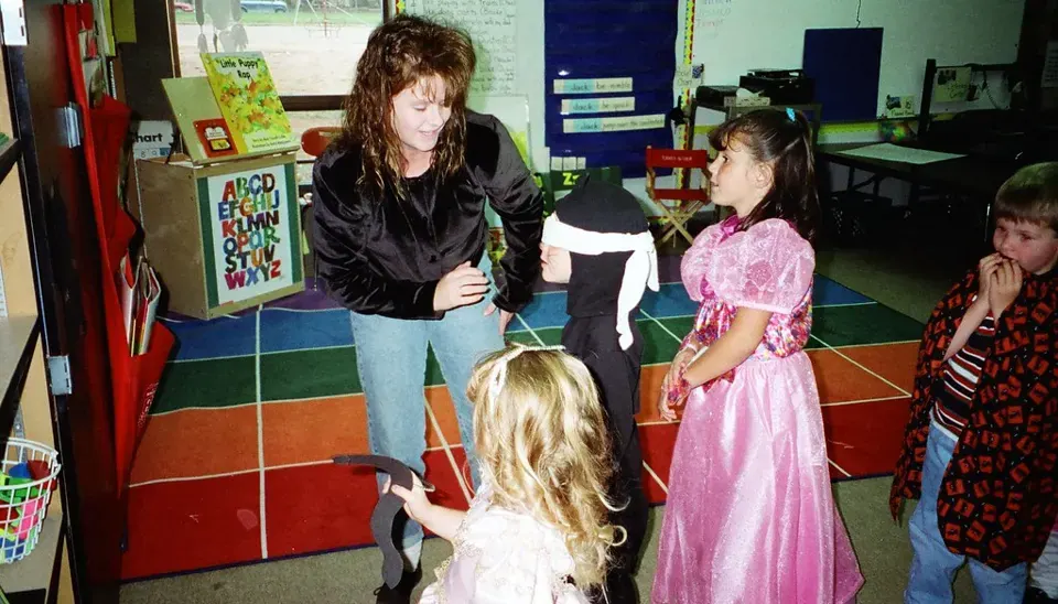 Costumes in the classroom · 1998