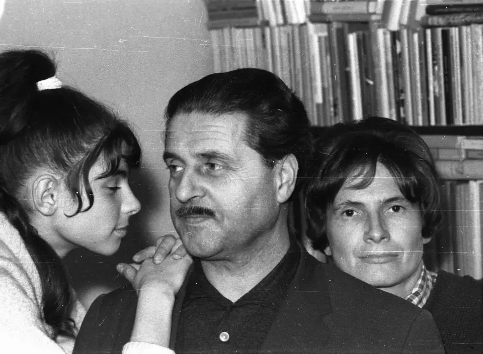 Family snapshot · 1969